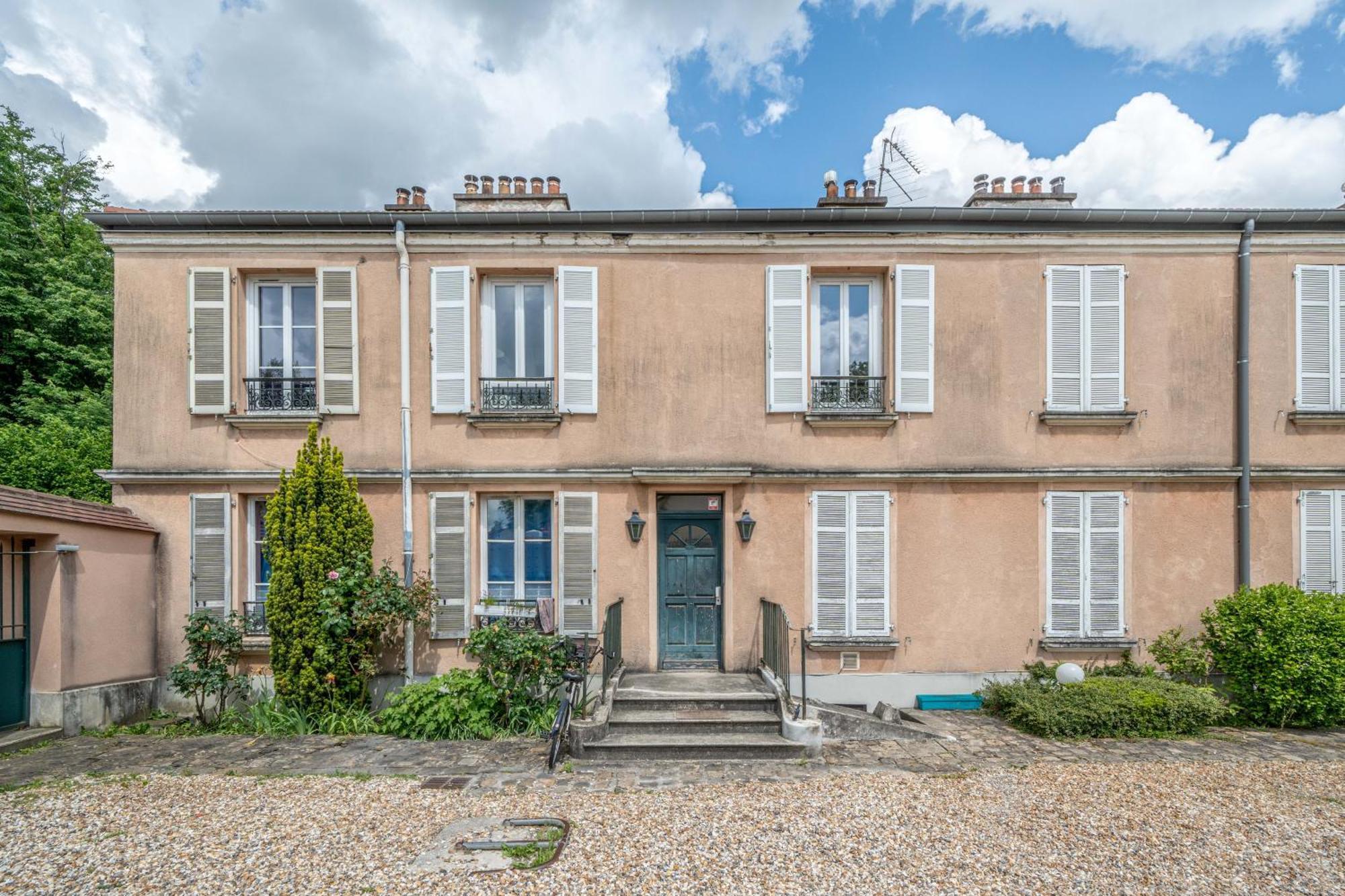La Versaillaise Bucolique - Stationnement Privatif - Proche Gare Chantiers Appartement Versailles